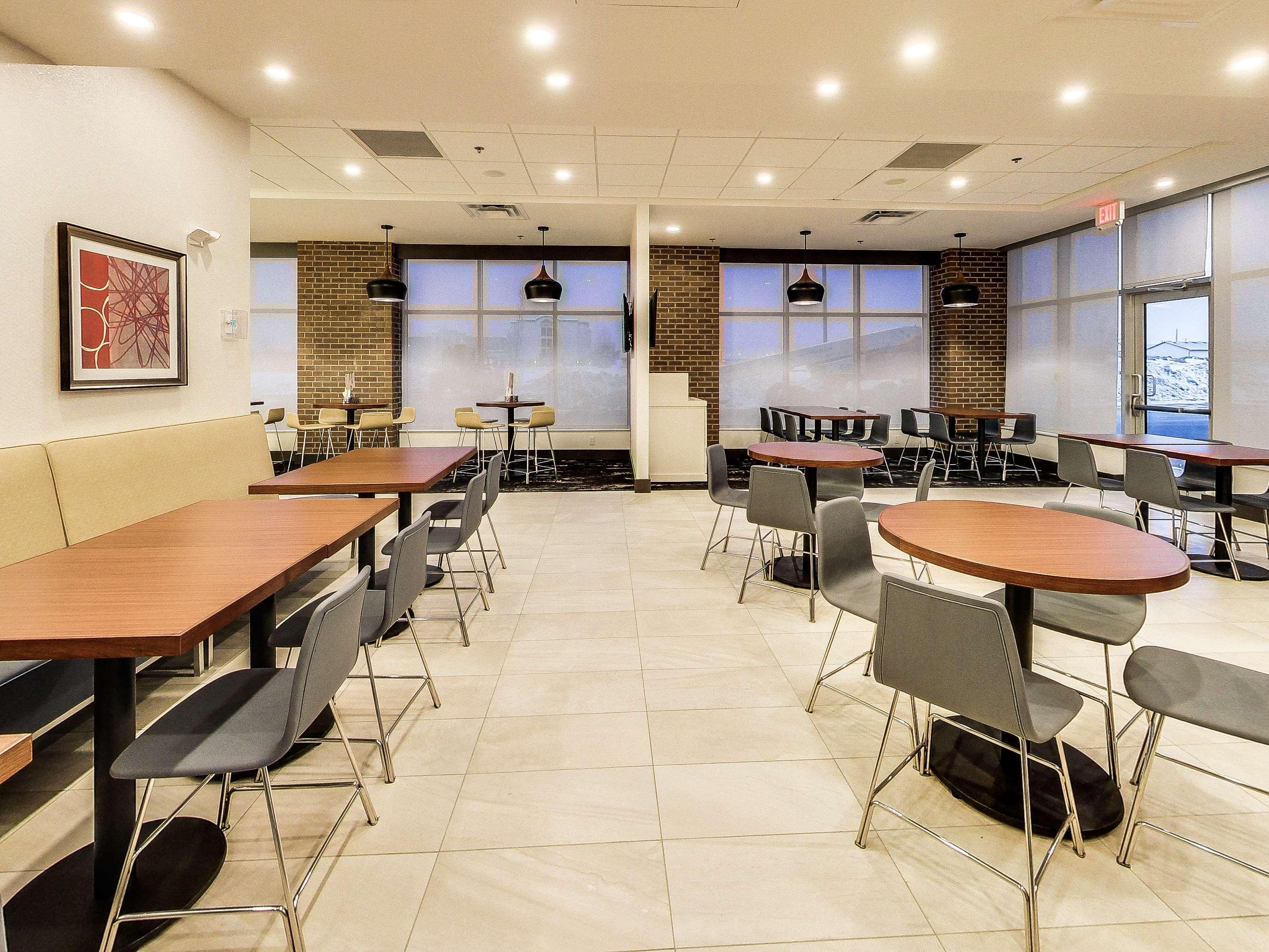 Hyatt Place Edmonton West Екстер'єр фото