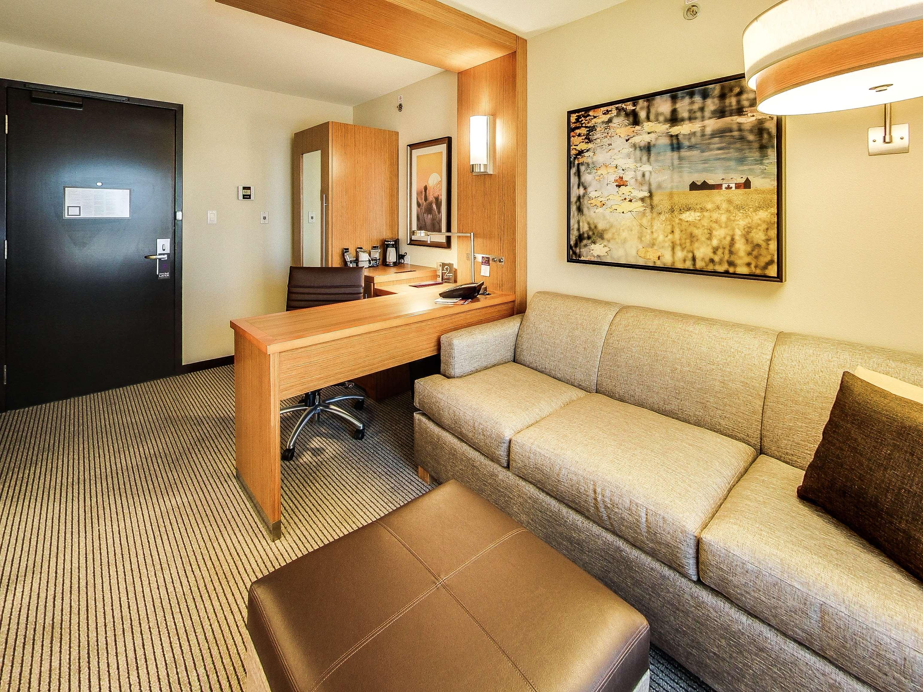 Hyatt Place Edmonton West Екстер'єр фото